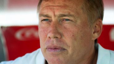 "Boquita" aceptó la propuesta de Newell's para ser el DT, pero la dirigencia dio marcha atrás y lo relegó.