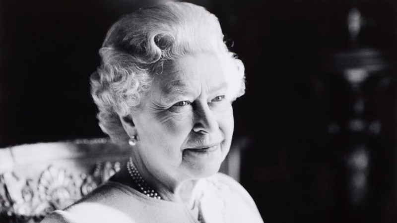 Murió la reina Isabel II de Inglaterra a los 96 años.