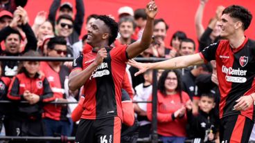 El ecuatoriano Reasco hizo el segundo tanto leproso con un tremendo golazo desde más de 30 metros.