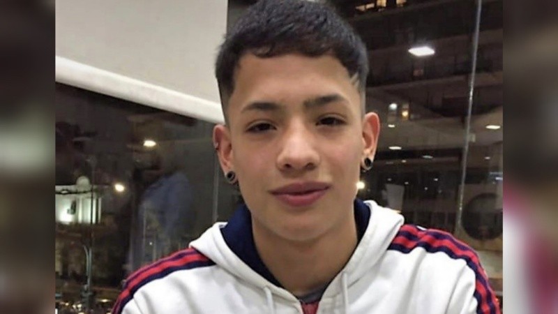 Néstor tenía 18 años y murió tras un ataque a balazos en el que también resultó herido su primo.