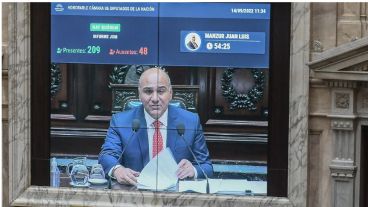 El jefe de Gabinete expuso el informe de gestión ante la Cámara de Diputados.