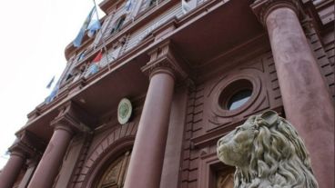 La rúbrica del acuerdo salarial entre la Municipalidad de Rosario y el Sindicato de Trabajadores Municipales.