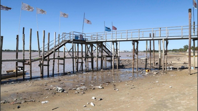 El río Paraná padece una bajante de la que aún no se recupera.