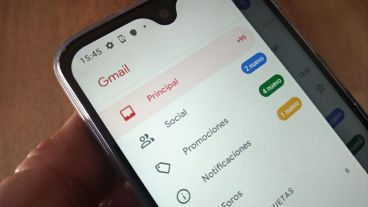 Si un correo es eliminado de Gmail, es posible recuperarlo.