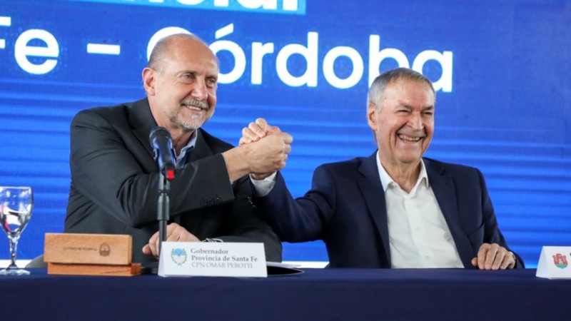 Los gobernadores de Santa Fe y Córdoba se mostraron a favor de suspender las Paso.