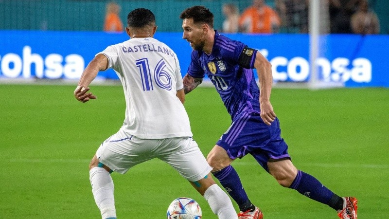 Al ser consultado por el posible rendimiento de Argentina en Qatar 2022 Castellanos dijo que “seguro son unos candidatos a llevarse la Copa del mundo”.