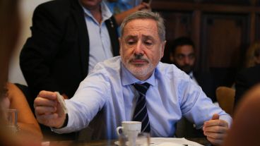 Sain deberá presentarse a audiencia imputativa en Santa Fe