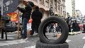 Conflicto del neumático: gremio y empresarios continúan la negociación para reactivar la producción