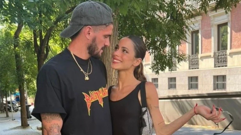 Rodrigo De Paul y Tini Stoessel.