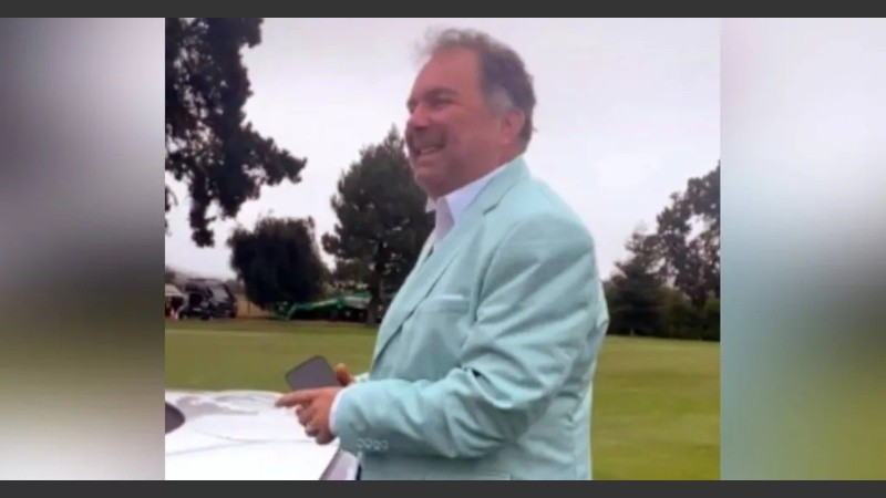 e acuerdo a informes, su trabajo consistía en negociar con proveedores y socios para conseguir mejores tratos.