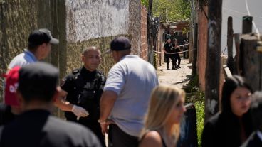 Gran cantidad de móviles en la escena del homicidio