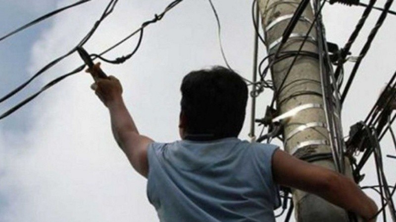 Los usuarios deben reclamar a las empresas y luego dirigirse a Defensa del Consumidor o Enacom.