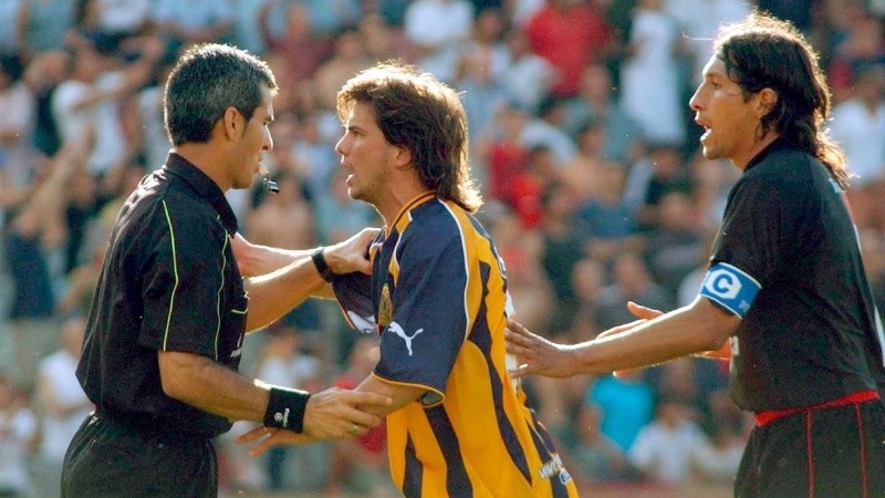 Herrón en un clásico rosarino, contra el 