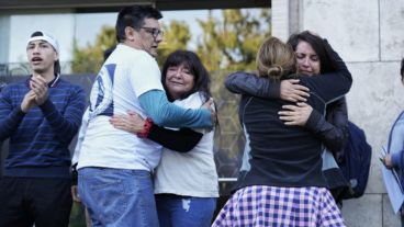 La familia y amigos de Jonatan Herrera piden justicia por el crimen.