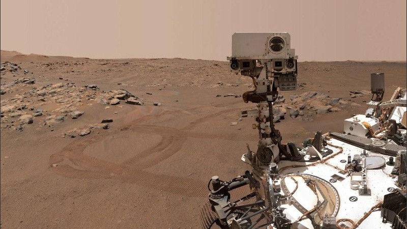 Los mejores lugares para buscar rastros de esta vida en Marte serían Hellas Planita, o llanura, y el cráter Jezero.