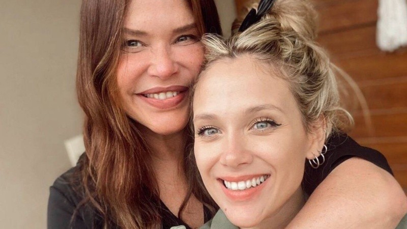 Nazarena y Barbie Vélez.