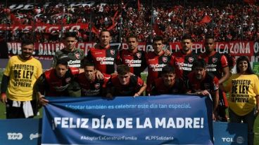 Los once titulares leprosos que salieron a jugar contra Boca en el Coloso.