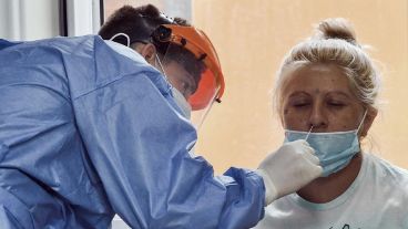 Según datos oficiales, la cantidad de muertes disminuyó 42,8% en relación a la semana pasada.