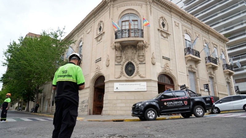 Revuelo en el Concejo y la Municipalidad por la falsa amenaza de bomba.