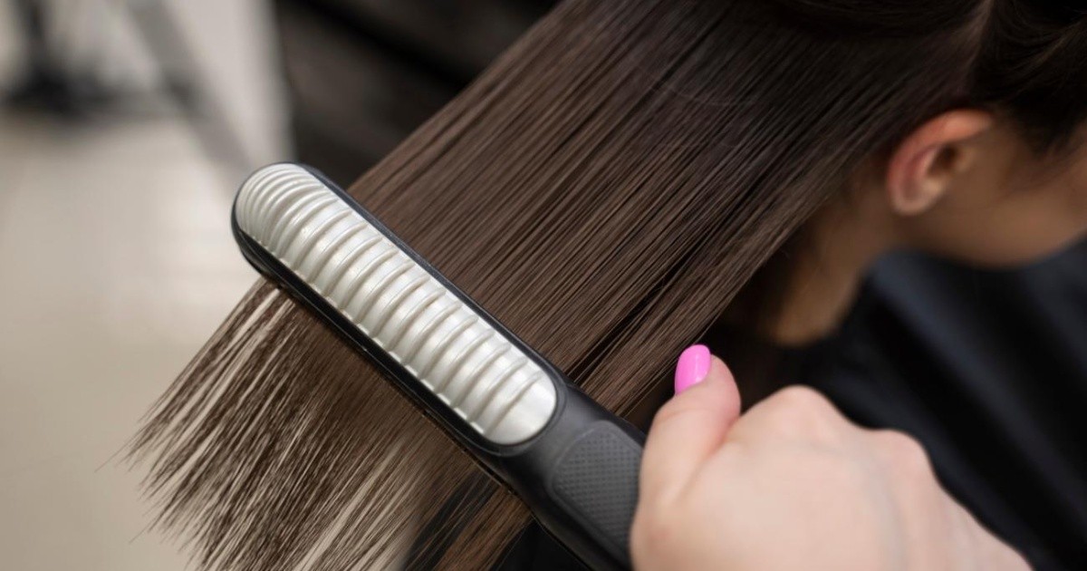 Los productos para alisar el cabello aumentarían el riesgo de cáncer de