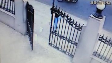 "Va como piña, hermanito". La repartija de amenazas en la sede de la AIC.