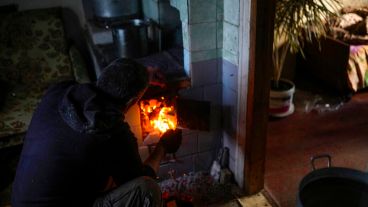 Autoridades de Ucrania advirtieron que las personas afectadas podrían permanecer sin luz ni calefacción durante varias semanas.