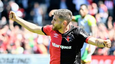 Tras varios partidos ausente, Julián Fernández volverá a la titularidad