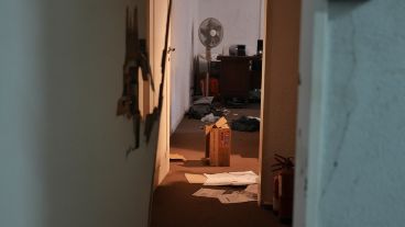 Robaron en varias oficinas de un edificio de España al 900.