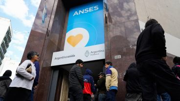 El operativo de Ansés fue masivo para la inscripción.