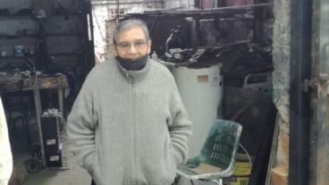 "Don Patricio", el jubilado de 82 años que fue brutalmente atacado por una pareja que le robó una batería del taller.