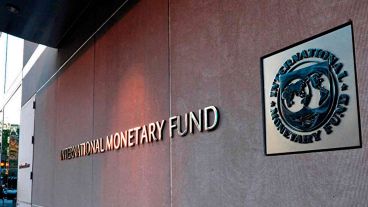 El FMI sostuvo que el acuerdo con Argentina "establece un marco para estabilizar la economía y reducir la inflación".