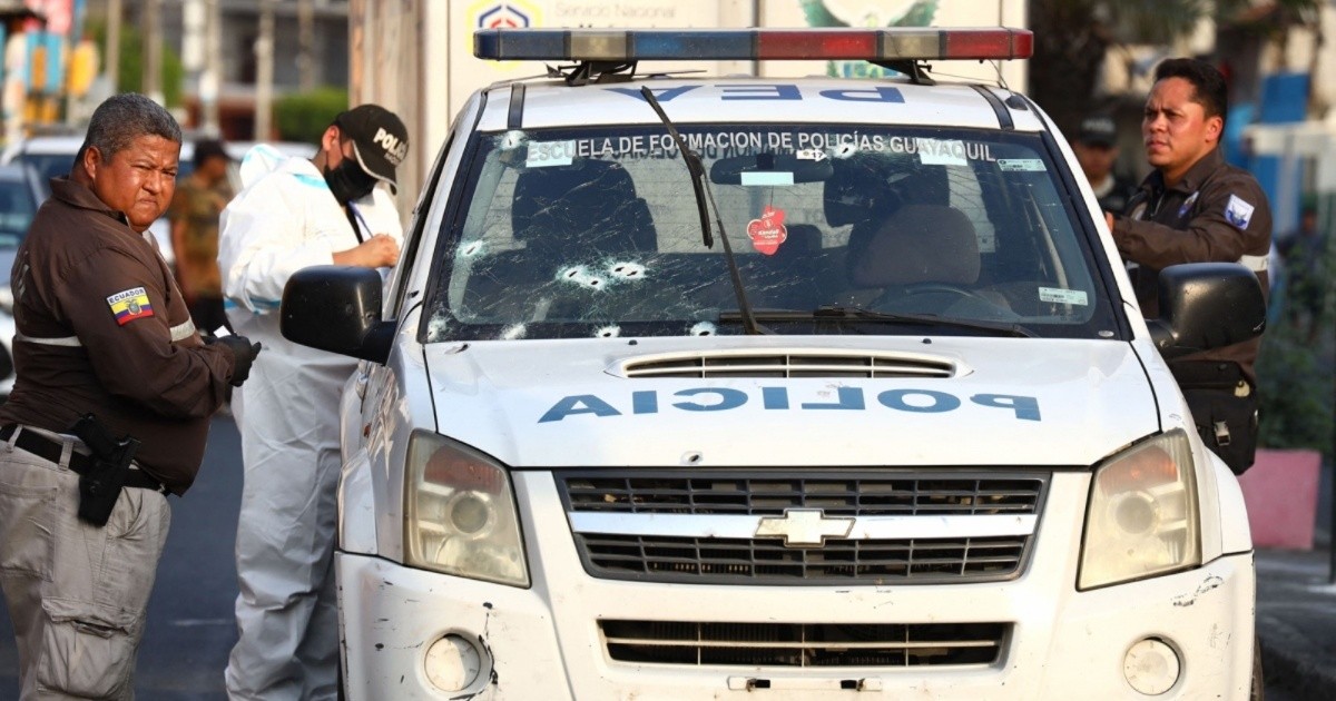 Koordinierte Angriffe bewaffneter Banden in Ecuador: „Dies ist ein Bruch in der Situation des Drogenhandels“