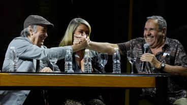 Serrat estuvo presente este viernes por la noche en la esquina del bar El Cairo.