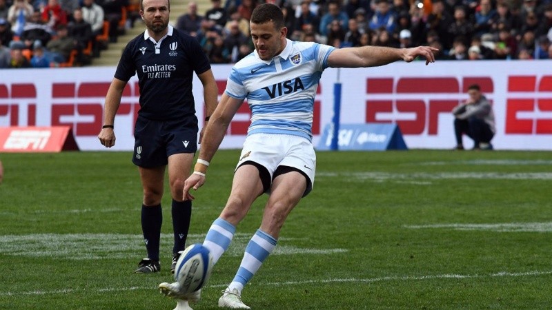 El rosarino Bofelli fue la gran figura del triunfo de Los Pumas ante Inglaterra.