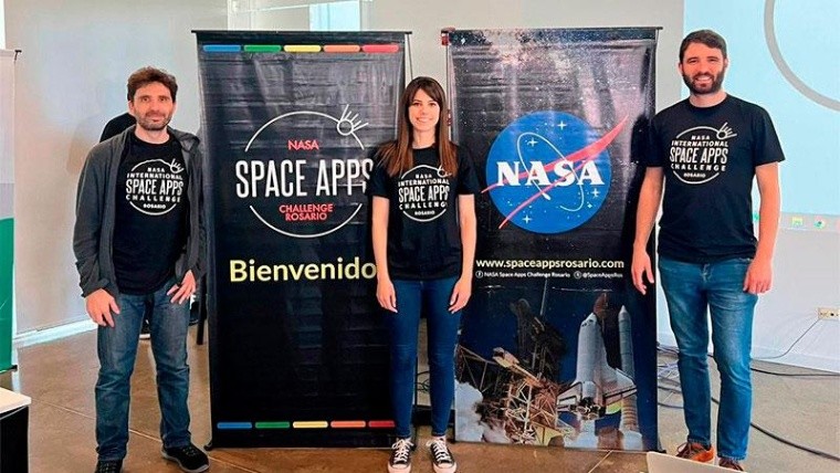 De izq a dcha. Juan Pablo Rinaldi, Franco Göttig y María Sol Torrano, integrantes de SpaceDolphins..