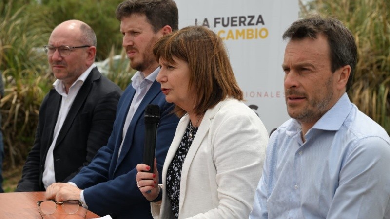 Bullrich junto a Federico Angelini este jueves en Funes