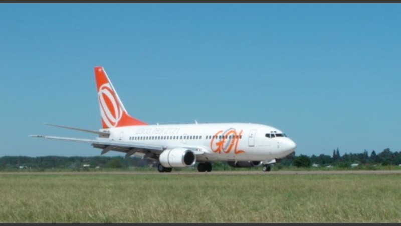 La compañía brasileña Gol vuelve a operar en Fisherton.