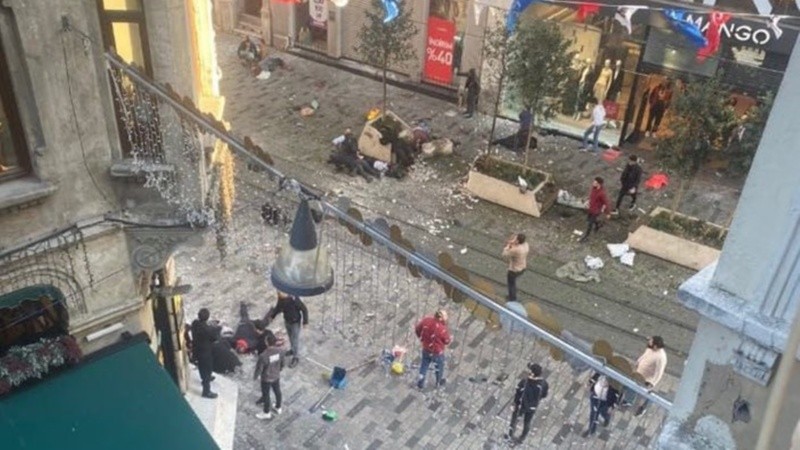 La explosión causó pánico en la avenida de Estambul.