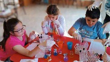 El encuentro tiene tres ejes: para minicientíficos, para divulgadores y para docentes.