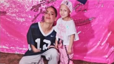 Una foto para siempre con su ídola.