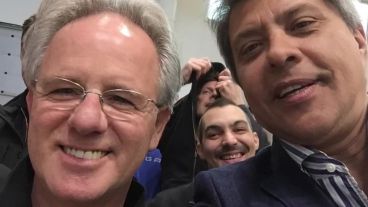 Jorge Gómez junto al reconocido diseñador Horacio Pagani.