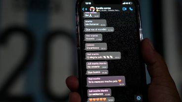 El grupo de whatsapp cuando Ángel contó la noticia