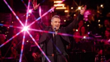 “Cualquiera que deje mensajes diciendo «no a Qatar» lo está haciendo con tecnología china", dijo Robbie Williams