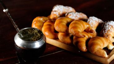 Mate y facturas para el debut de la selección.