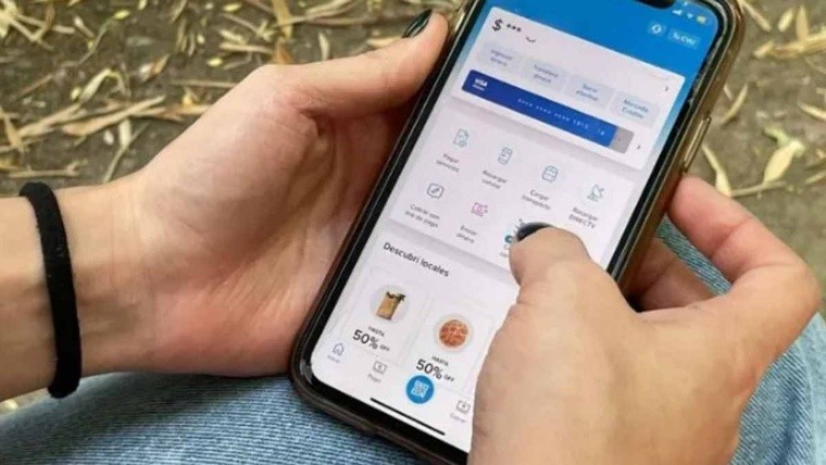 Mercado Pago contra el BCRA por una norma que afectará a 4 millones de usuarios