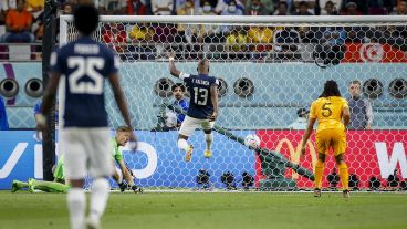 El oportunismo de quien hasta aquí es el goleador de la Copa del Mundo