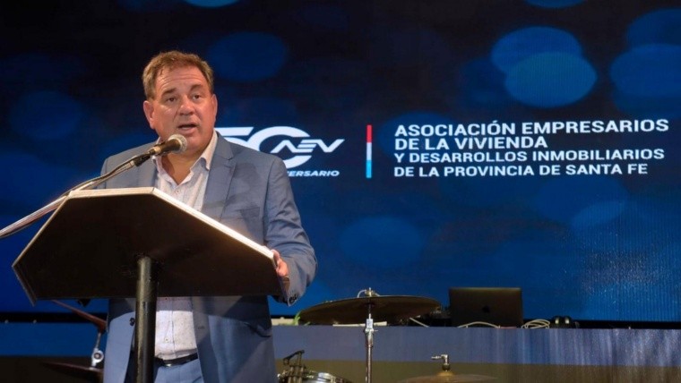 El presidente de la AEV, Gonzalo Espíndola, recorrió la historia de la entidad, presente y los proyectos a futuro.