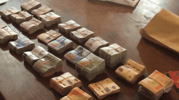 Al menos dos millones de pesos fueron secuestrados en uno de los domicilios.