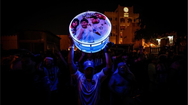 Todo el color y la pasión de los hinchas desde Qatar.