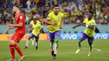 Casemiro empieza a ensayar el festejo de su golazo